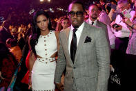 Sean 'Diddy' Combs, with girlfriend Cassie Ventura, tweeted his excitement ahead of the match, "It's showtime!! Let's get ready to rumble!! @jamescruz1 @shosports #Maypac:".