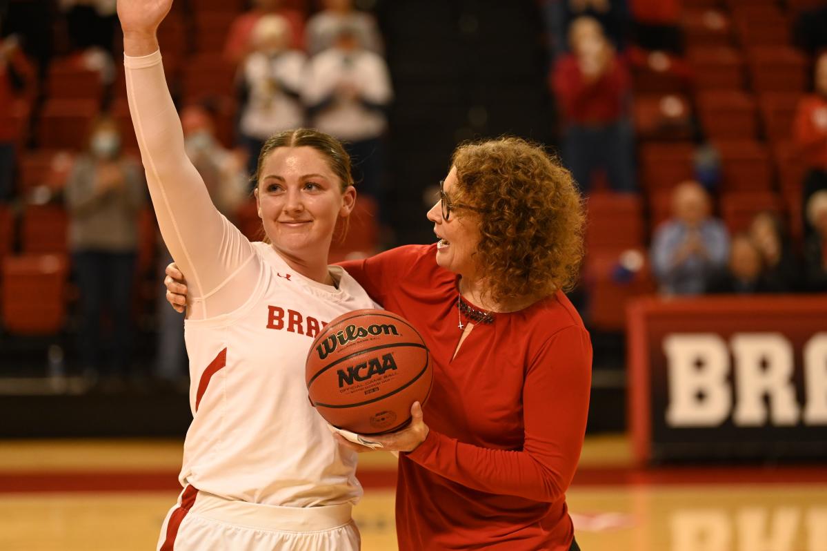 Injury ends college basketball career of Bradley women's star