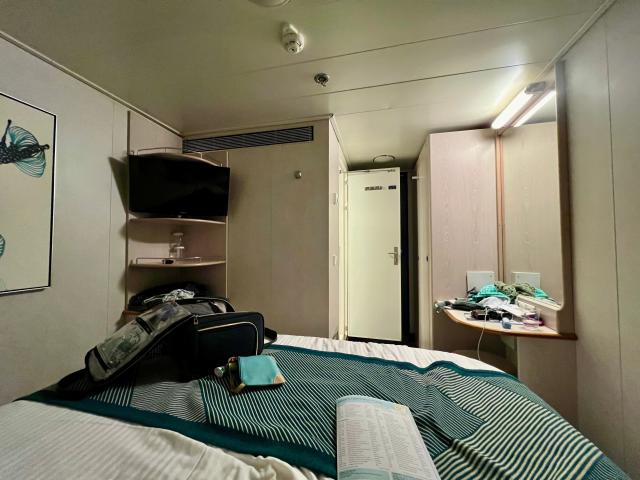 I stayed in the cheapest cabin on Norwegian's newest cruise ship. Here's  what a windowless cabin on Viva looks like