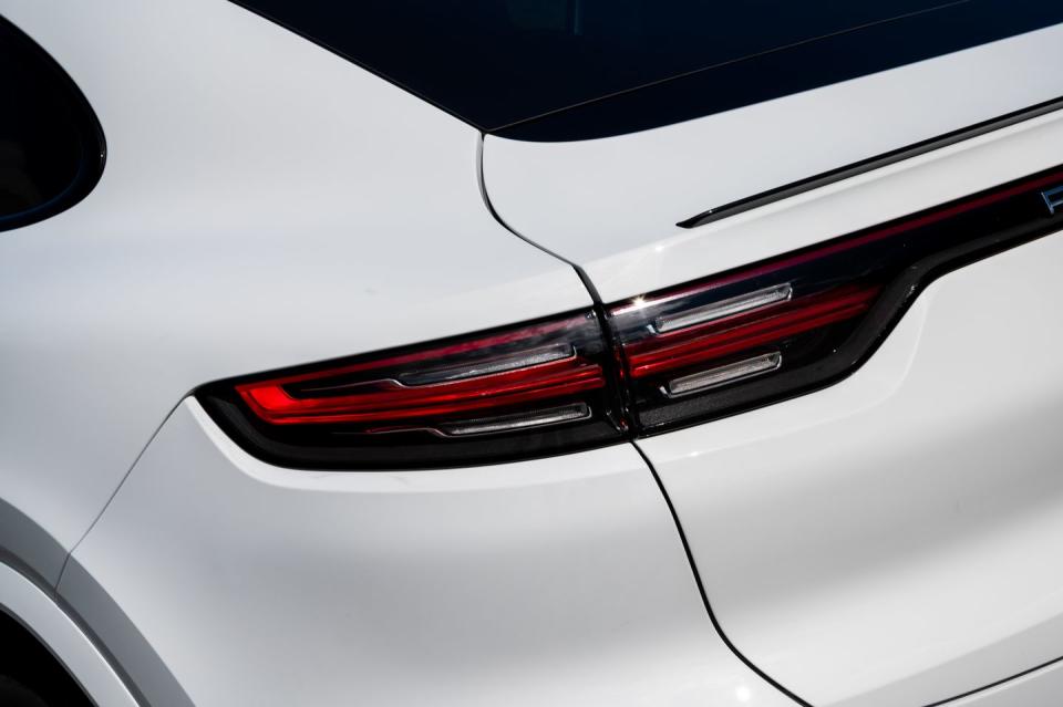 Photos of the 2020 Porsche Cayenne Coupe