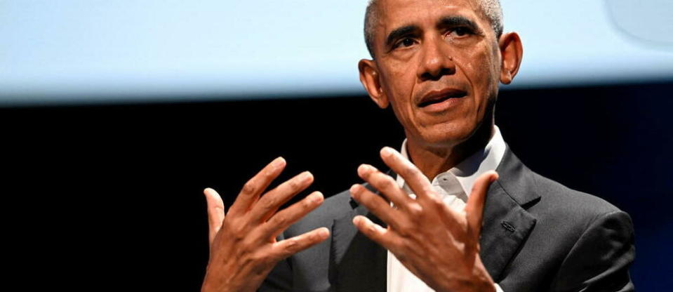 L'ancien président américain Barack Obama, ici lors du sommet de Copenhague sur la démocratie au Royal Danish Playhouse (Skuespilhuset), le 10 juin. 2022. 
 
