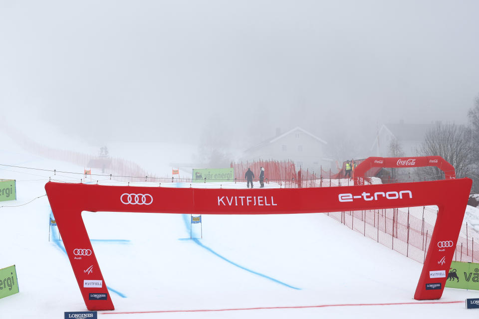 A view of the fog at the finish area which momentarily interrupted an alpine ski, women's World Cup super-G race, in Kvitfjell, Norway, Sunday, March 3, 2024. (AP Photo/Alessandro Trovati)