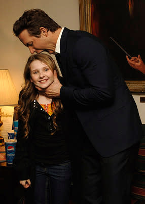 Abigail Breslin and Ryan Reynolds at the Santa Barbara Film Festival premiere of Universal Pictures' Definitely, Maybe  01/24/2008 Photo: Ray Mickshaw, WireImage.com