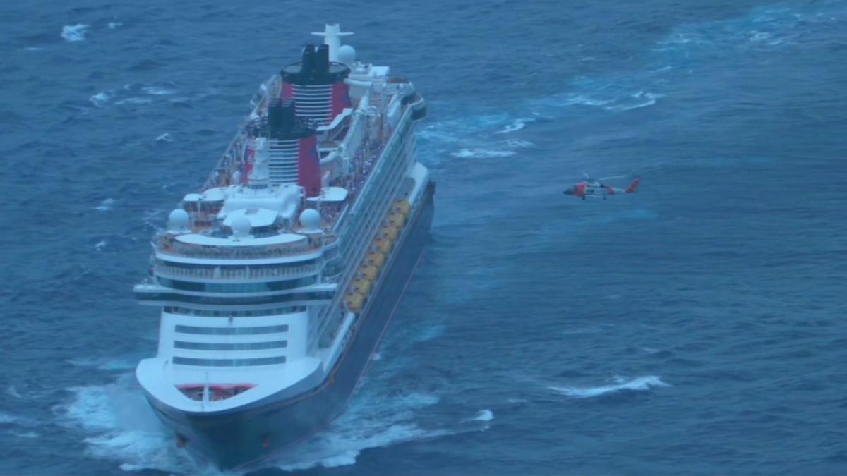 U.S. Coast Guard conducts daring medical evacuation from Disney Fantasy ...