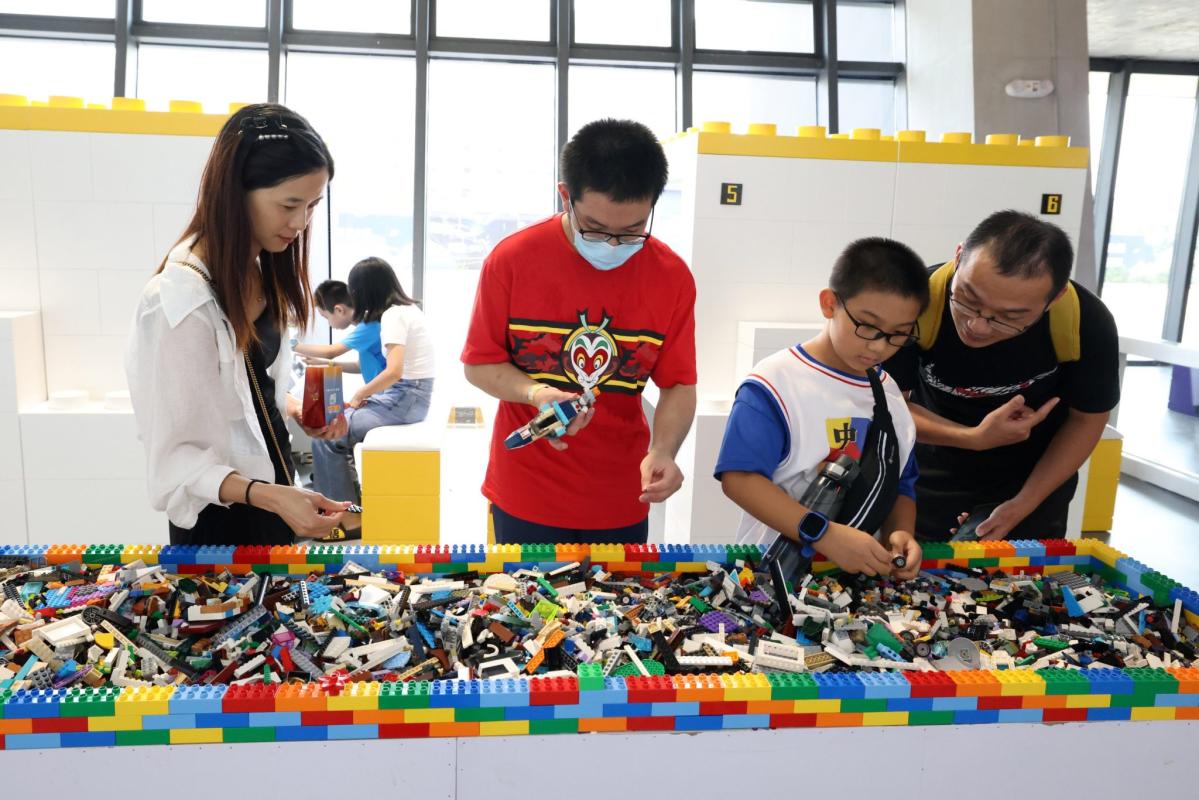 Lego says it hit a recycled plastic stumbling block. Do its claims stack  up?