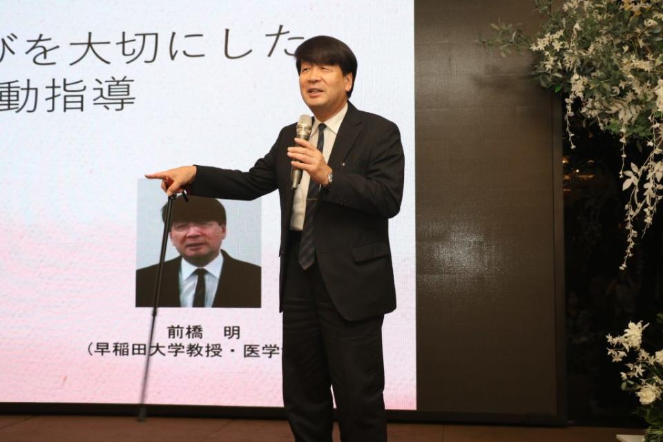 前橋明教授具有教育碩士、醫學博士 專門從事嬰幼兒的身心發展。（新北市社會局提供）