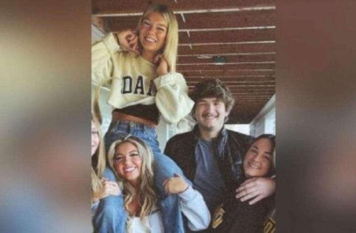 Ethan Chapin, 20, Madison Mogen, 21, Xana Kernodle, 20, and Kaylee Goncalves, 21, took this photo together hours before they died (Image: Instagram/Kaylee Goncalves)