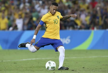 2016 Rio Olympics - Soccer - Final - Men's Football Tournament Gold Medal Match Brazil vs Germany - Maracana - Rio de Janeiro, Brazil - 20/08/2016. Neymar (BRA) of Brazil in action. REUTERS/Marcos Brindicci