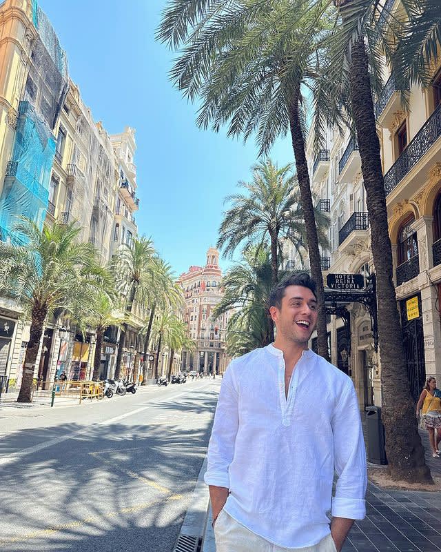 Onur Seyit Yarat (Hermanos) de vacaciones en Valencia