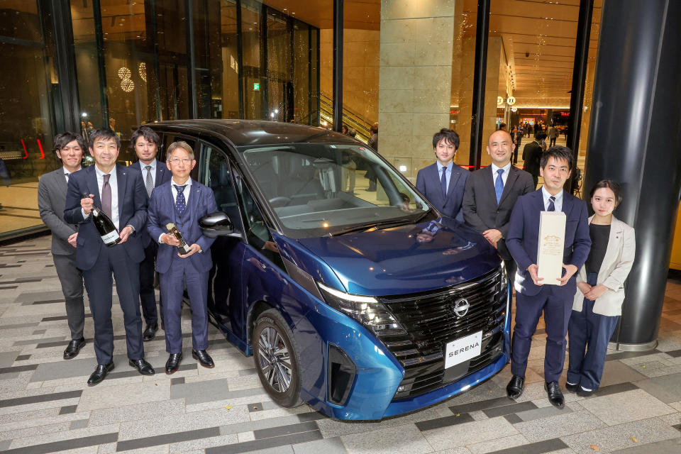 Nissan Serena gabó Tecnología del Año