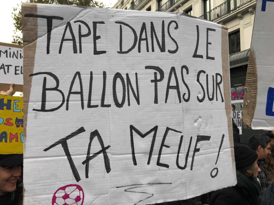 Violences faites aux femmes : les slogans les plus marquants de la marche