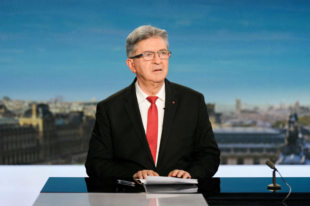 Mélenchon à Matignon ? L’insoumis promet de ne pas être le « problème »... Puis dézingue Ruffin (photo prise le 12 juin au siège de TF1)