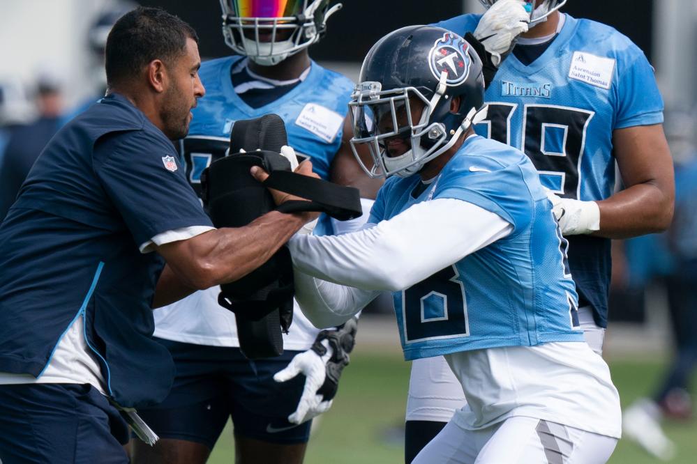 Petit-Frere pushes ahead in battle for right tackle at Titans Camp