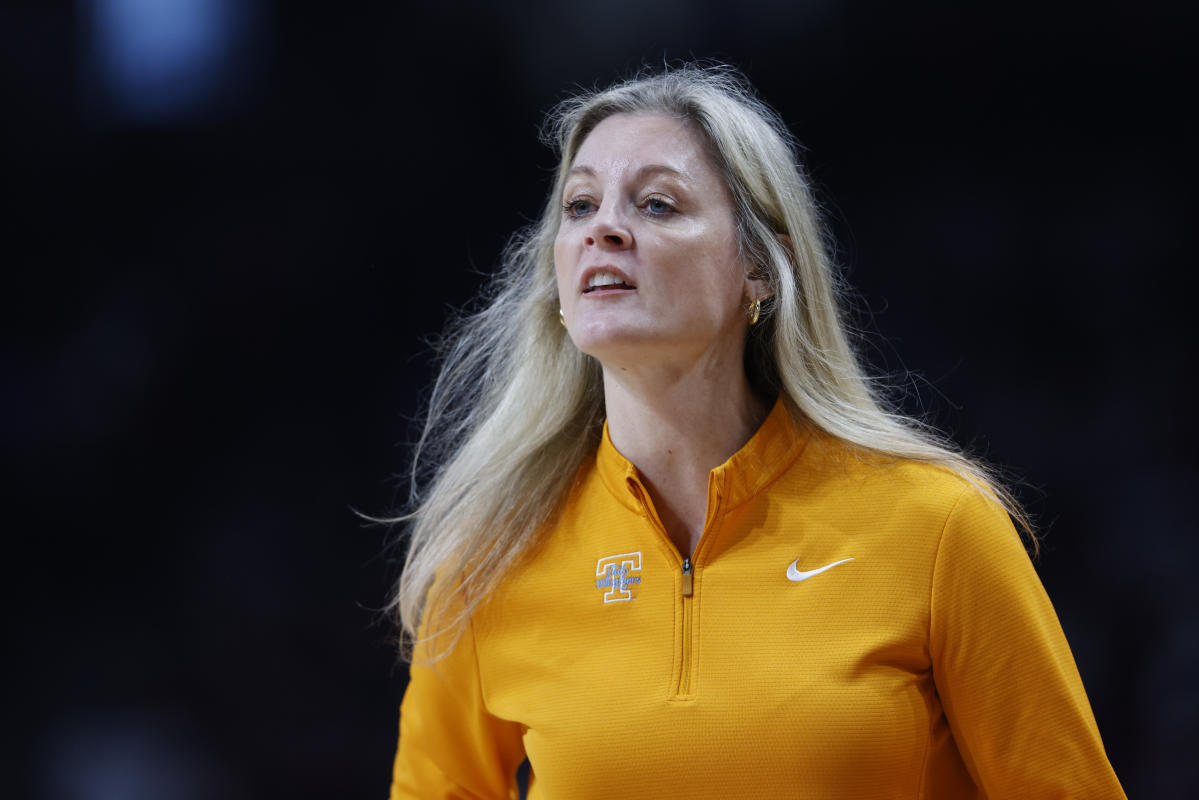 Tennessee dismisses women's basketball coach Kellie Harper after five ...