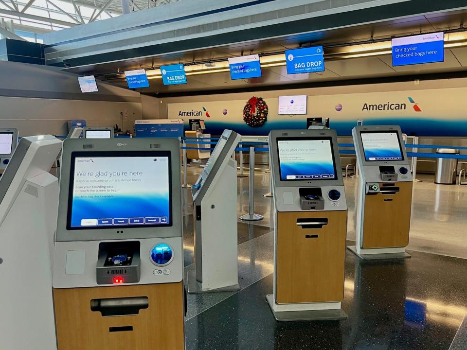 Check in area for all other American Airlines passengers.