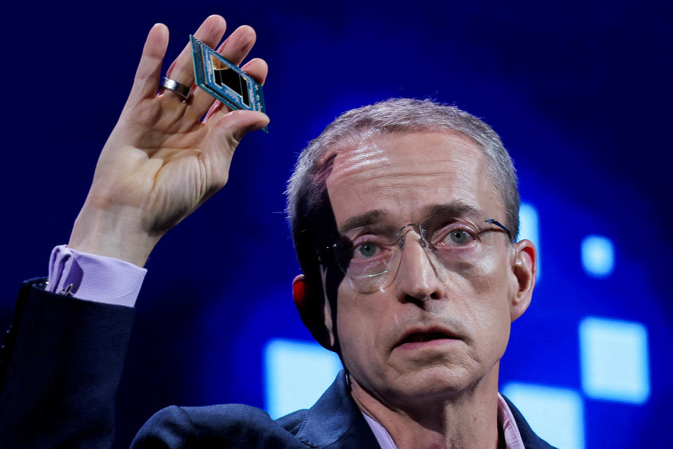 FILE PHOTO: Intel CEO Pat Gelsinger delivers a speech at the COMPUTEX forum in Taipei, Taiwan June 4, 2024. REUTERS/Ann Wang/File Photo