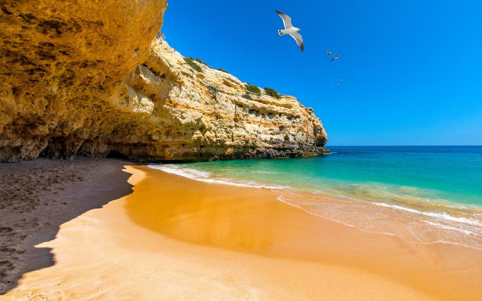 Praia de Albandeira, Algarve