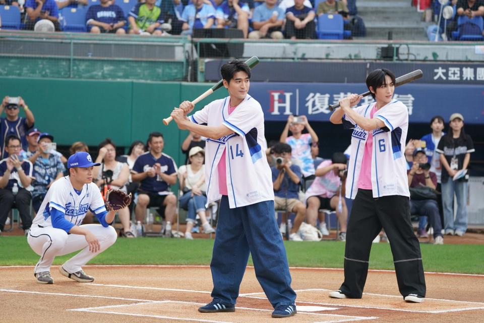 涂善存（左）、黃宏軒都是運動健將。（圖／星映電影、富邦悍將提供）