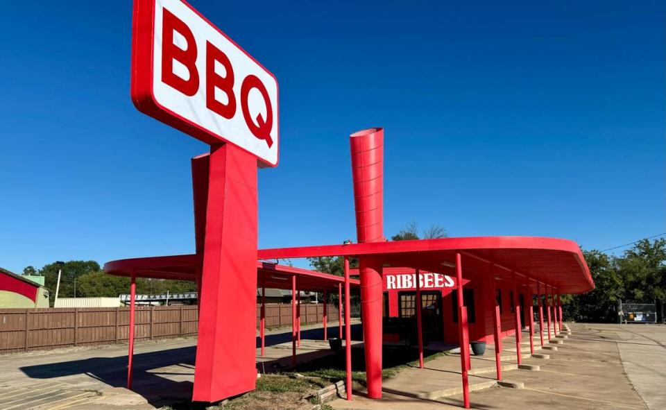 Ribbees Smokehouse is a new restaurant in south Fort Worth.