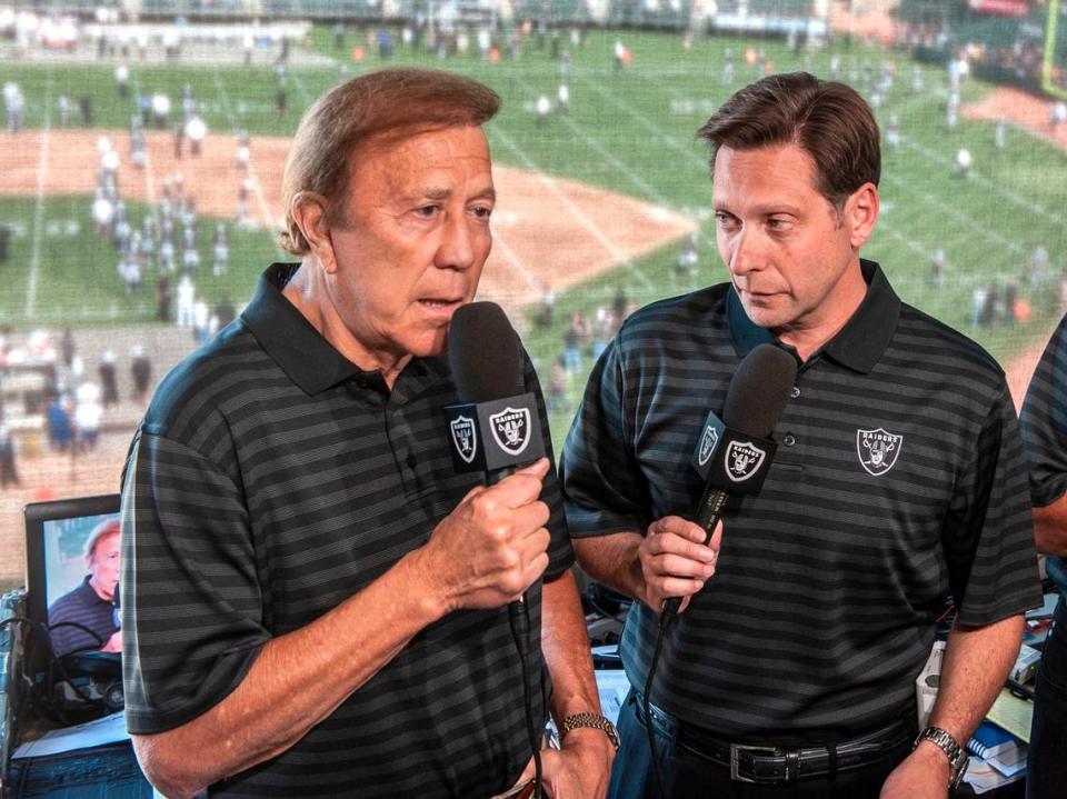 Tom Flores and Greg Papa, in 2012, call a game for the Raiders.