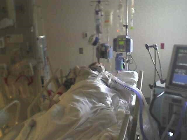 LiAnn Piazza in the ICU just days after she was nearly fatally injured. (Photo: Courtesy of LiAnn Piazza)