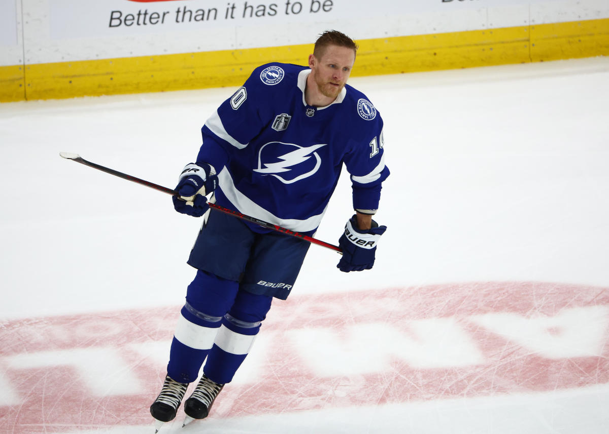 Tampa Bay Lightning on cusp of Stanley Cup repeat after Game 3