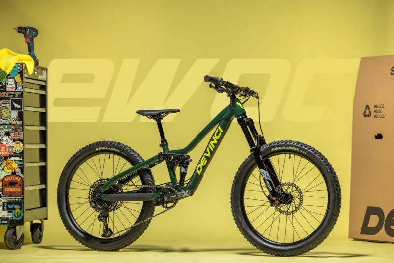 Devinci Ewoc FS, title pic