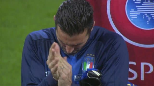 Buffon claps the Swedish anthem. Pic: Twitter