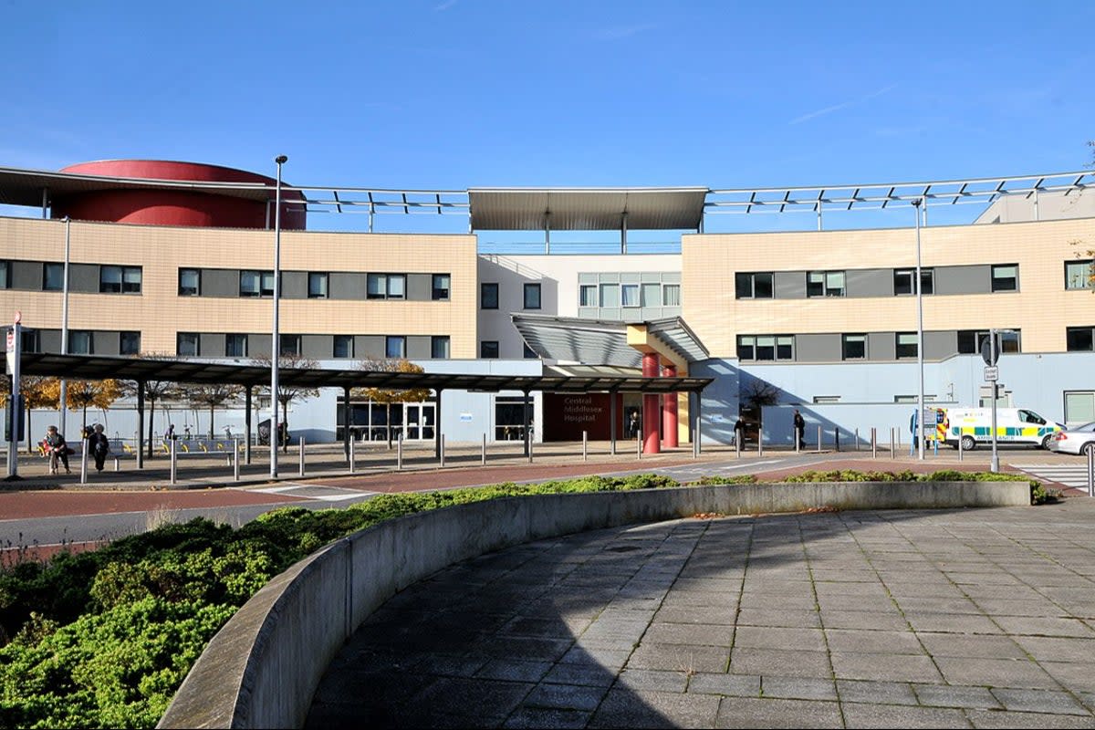 The main entrance of Central Middlesex Hospital (Marten Rolls)