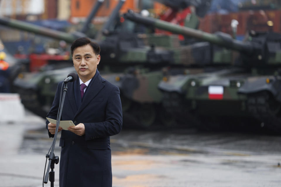 South Korea's Defense Acquisition Program Administration Minister Eom Dong-hwan attends a press conference in the Polish Navy port of Gdynia, Poland, Tuesday, Dec. 6, 2022. Poland's President Andrzej Duda and the defense minister on Tuesday welcomed the first delivery of tanks and howitzers from South Korea, hailing the swift implementation of a deal signed in the summer in the face of the war in neighbouring Ukraine. (AP Photo/Michal Dyjuk)