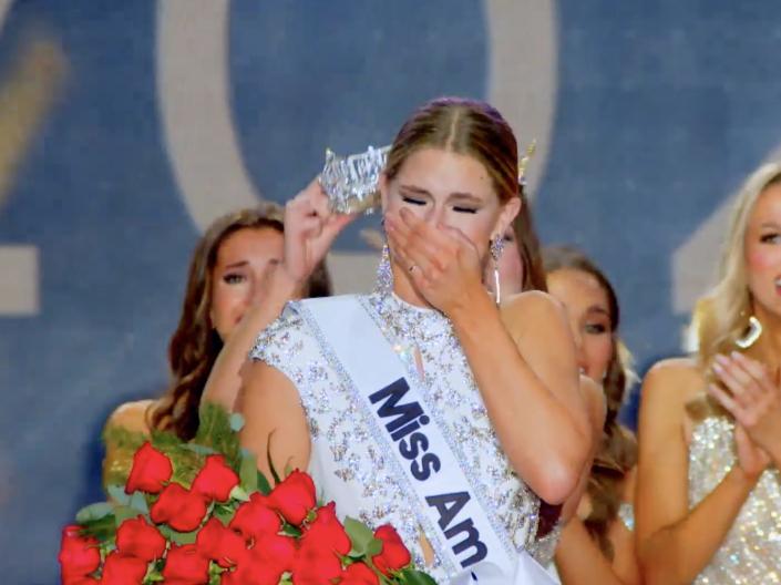 The new Miss America winner doesnt believe contestants should be married or have children picture pic