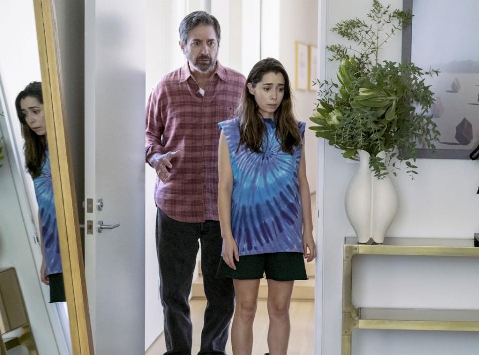 Ray Romano, Cristin Milioti, Made for Love,