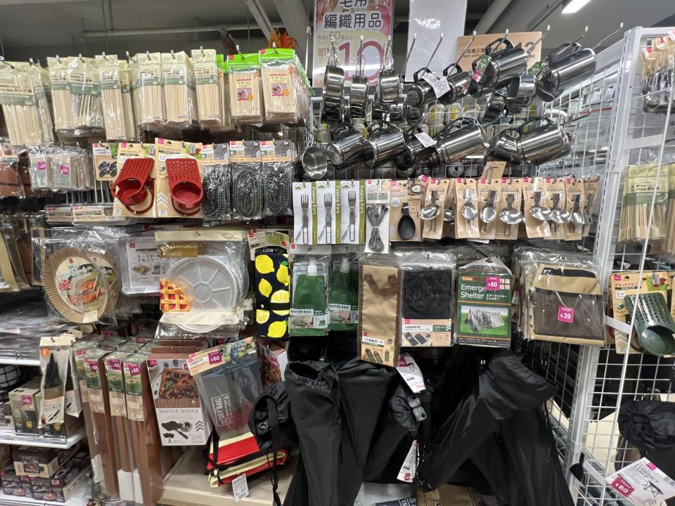 12蚊店推介｜DAISO 精選15款實用露營必備用品！煮飯神器/睡袋/折疊桌