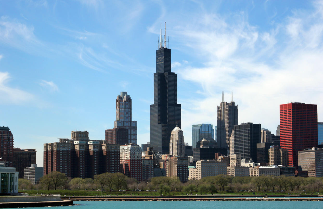 Chicago Skyline with Sears Tower and other skyscrapers as well as the Grant Park and turquoise waters of Lake Michigan. (Getty Images)