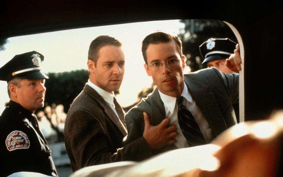 Russell Crowe with Guy Pearce in LA Confidential
