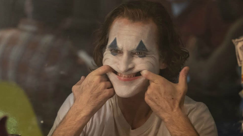 Joaquin Phoenix is a failed clown as Arthur Fleck in 'Joker'.