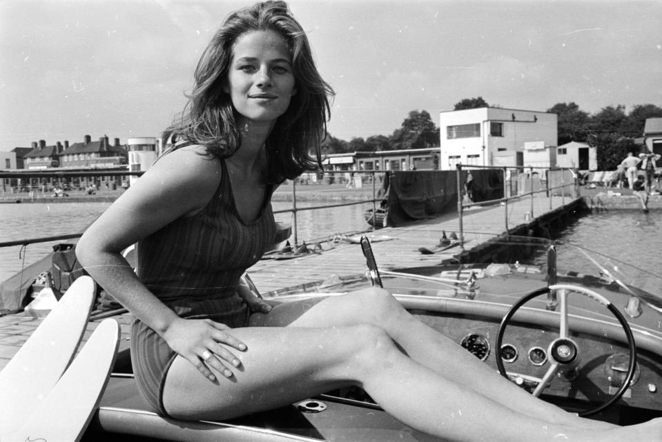 Auch sie wurde zur Stil-Ikone der Swinging Sixties wider Willen: "Wir waren nicht besonders glücklich", erinnerte sich die britische Schauspielerin Charlotte Rampling in einem Interview. "Es war ein Albtraum, ständig die Regeln zu brechen. Jeder schien Spaß zu haben, aber alle haben soviel Drogen genommen, dass sie das gar nicht mitbekommen haben." (Bild: Philip Townsend/Express/Getty Images)