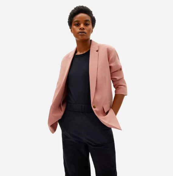 Everlane's new blazer is effortlessly chic and cool enough to wear all summer long.