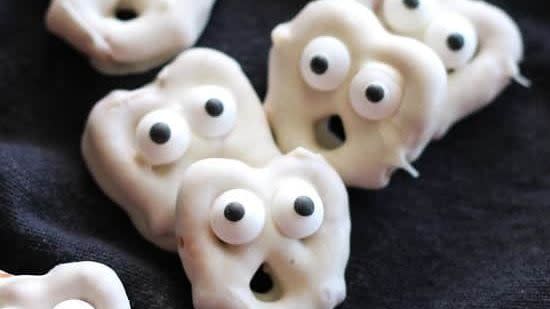 ghost pretzels