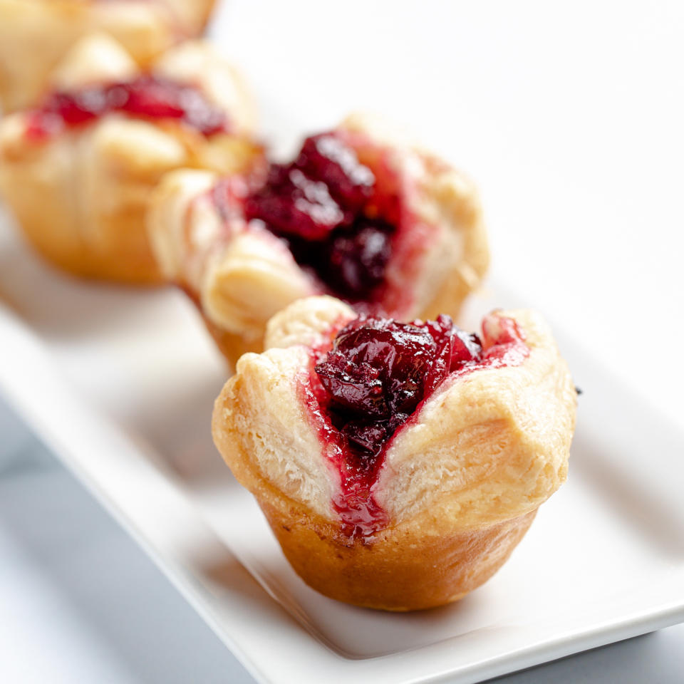 Cranberry-Brie Bites with Puff Pastry