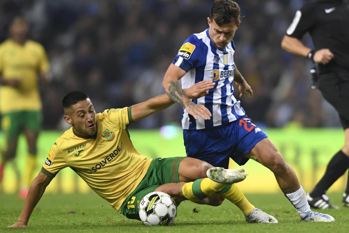 ¿Quién es Juan Delgado?  Todo lo que sabemos sobre el fichaje del internacional chileno por el Sheffield Wednesday