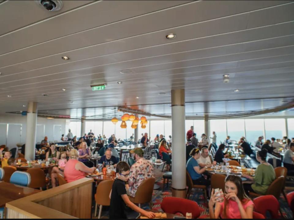 A crowded buffet on the world's largest cruise ship.