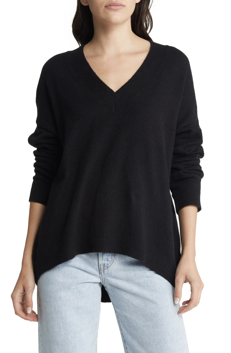 Treasure & Bond V-Neck Sweater in black (Photo via Nordstrom)