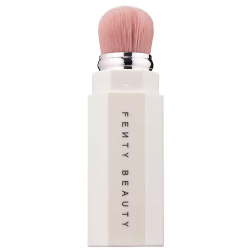 FENTY BEAUTY BY RIHANNA Portable Contour & Concealer Brush 150