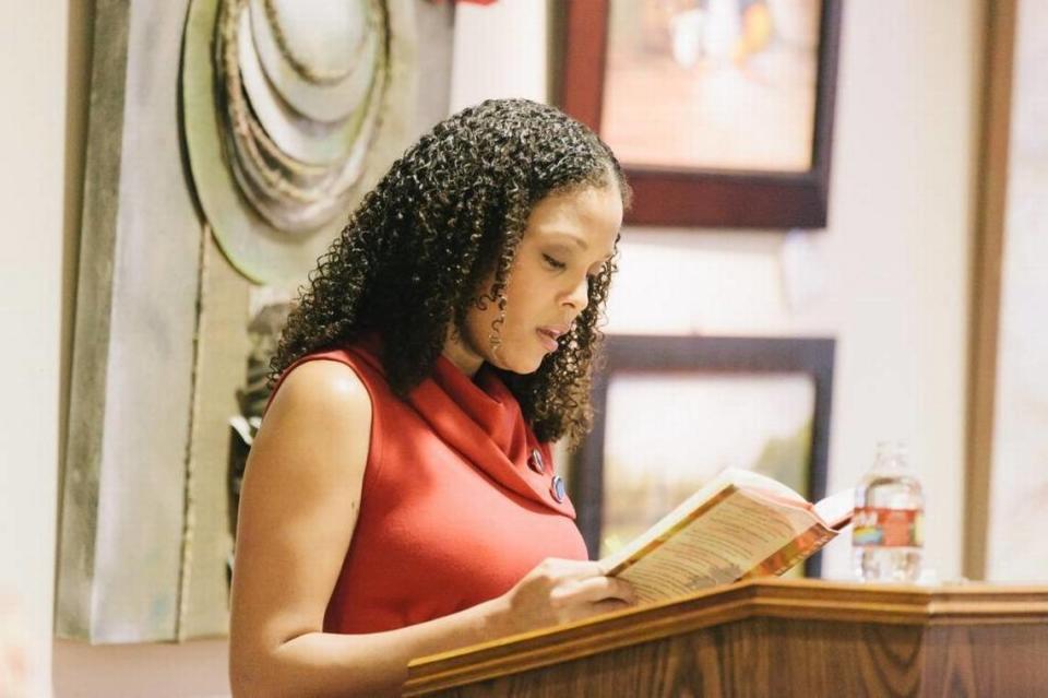 Jesmyn Ward reads from ‘Men We Reaped’ at the Pass Christian Library after the book’s release in 2013. Ward won her section National Book Award for fiction on Wednesday night for ‘Unburied, Sing, Unburied.’