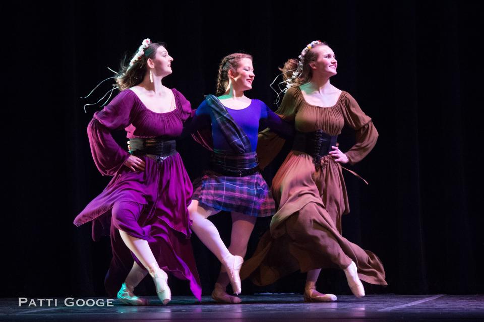 Audiences can experience the turbulent history of Appalachia through dance when GO! Contemporary Dance Works presents “In the Shadows of Pine Mountain: the Scots-Irish exodus from Ulster to the hills of Appalachia,” at the Bijou Theatre Feb. 12-13, 2022. 
Photo dated Feb. 3, 2016