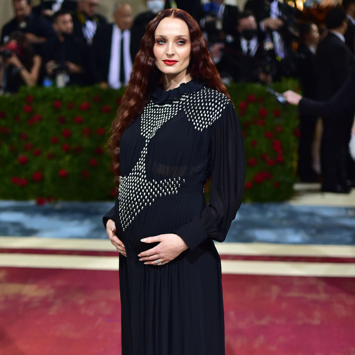 Sophie Turner shares unseen pictures as she looks back on 2022:'What a year  friends