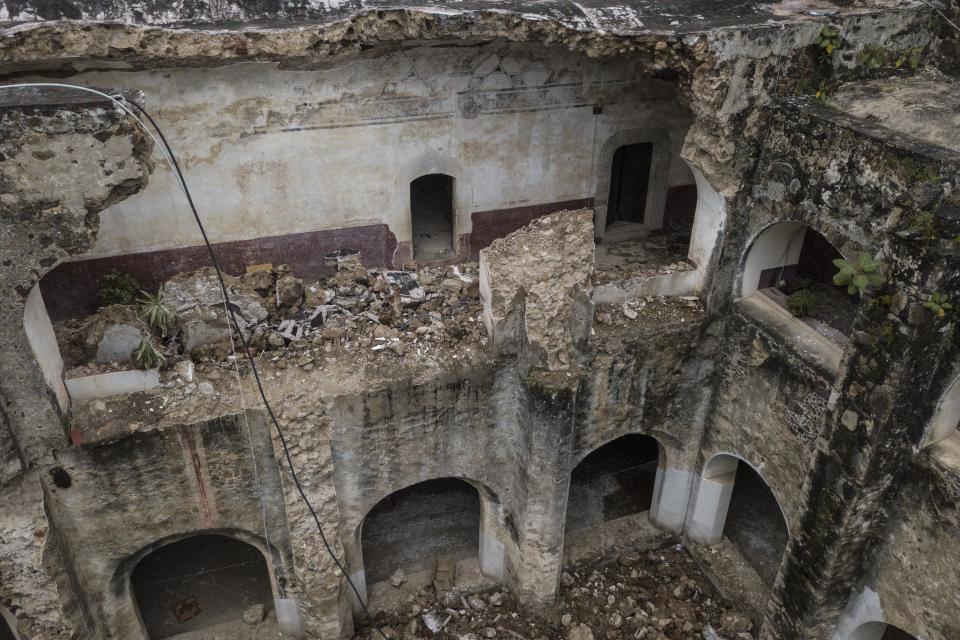 La boda en medio de la destrucción del terremoto