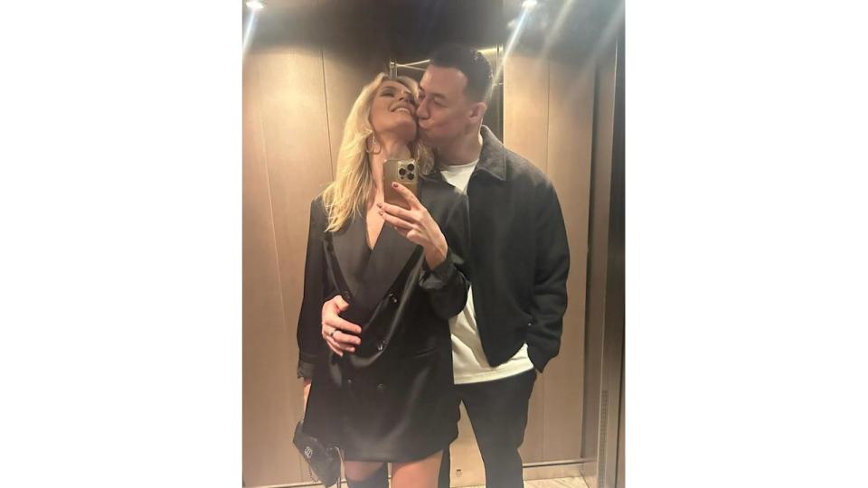 Kai Widdrington kissing Nadiya Bychkova in an elevator