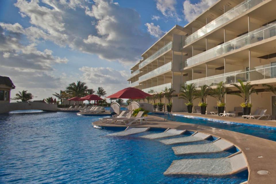 4) Azul Beach Resort Riviera Cancun